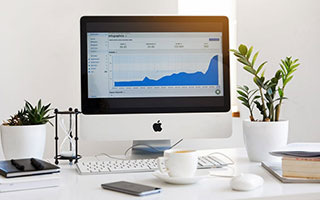 曼城对纽卡后卫利夫拉门托兴趣浓厚，球员合同还有2年到期